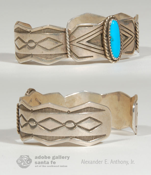 Navajo Indian Jewelry - C3864.11